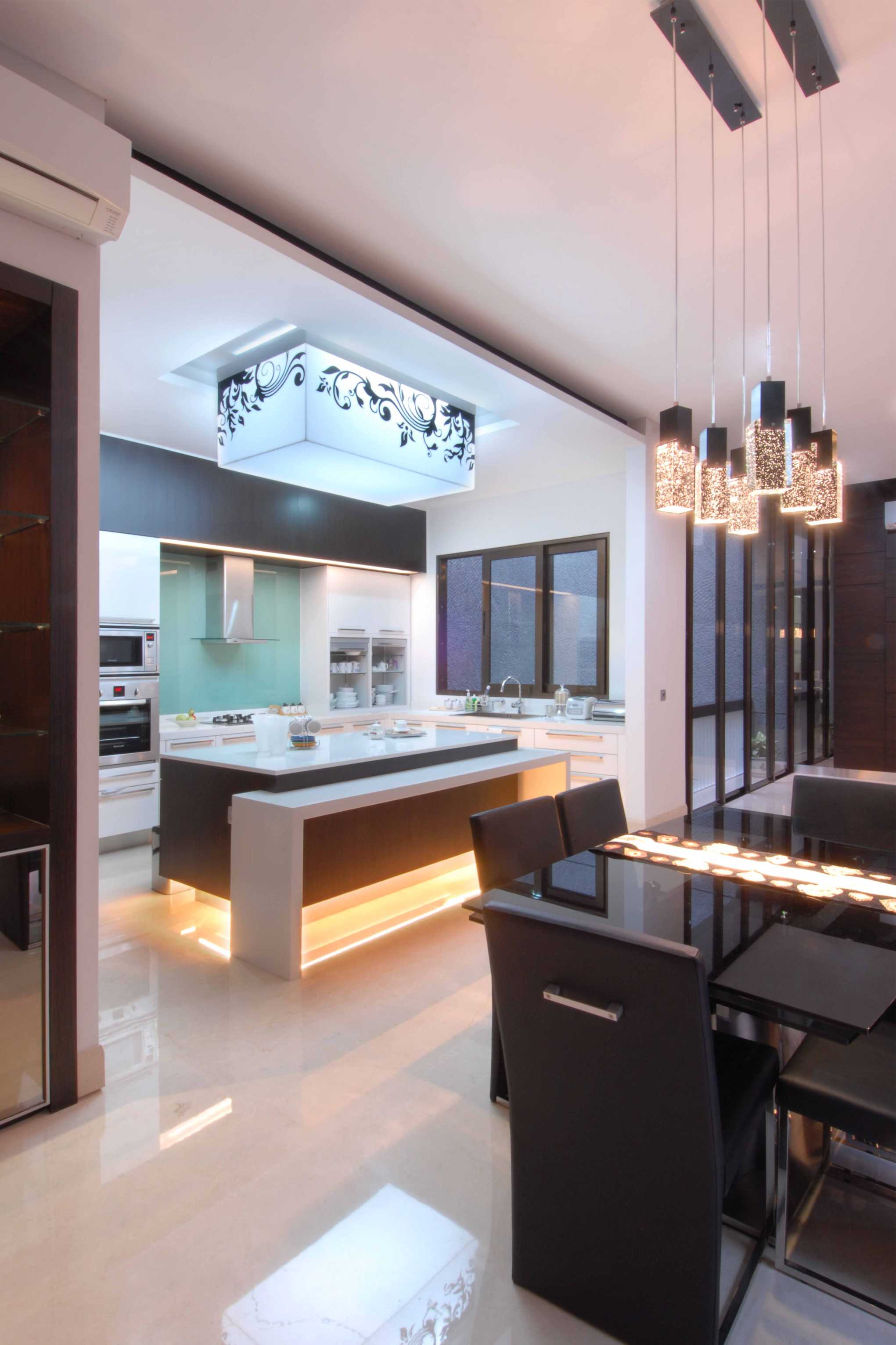Rumah 6