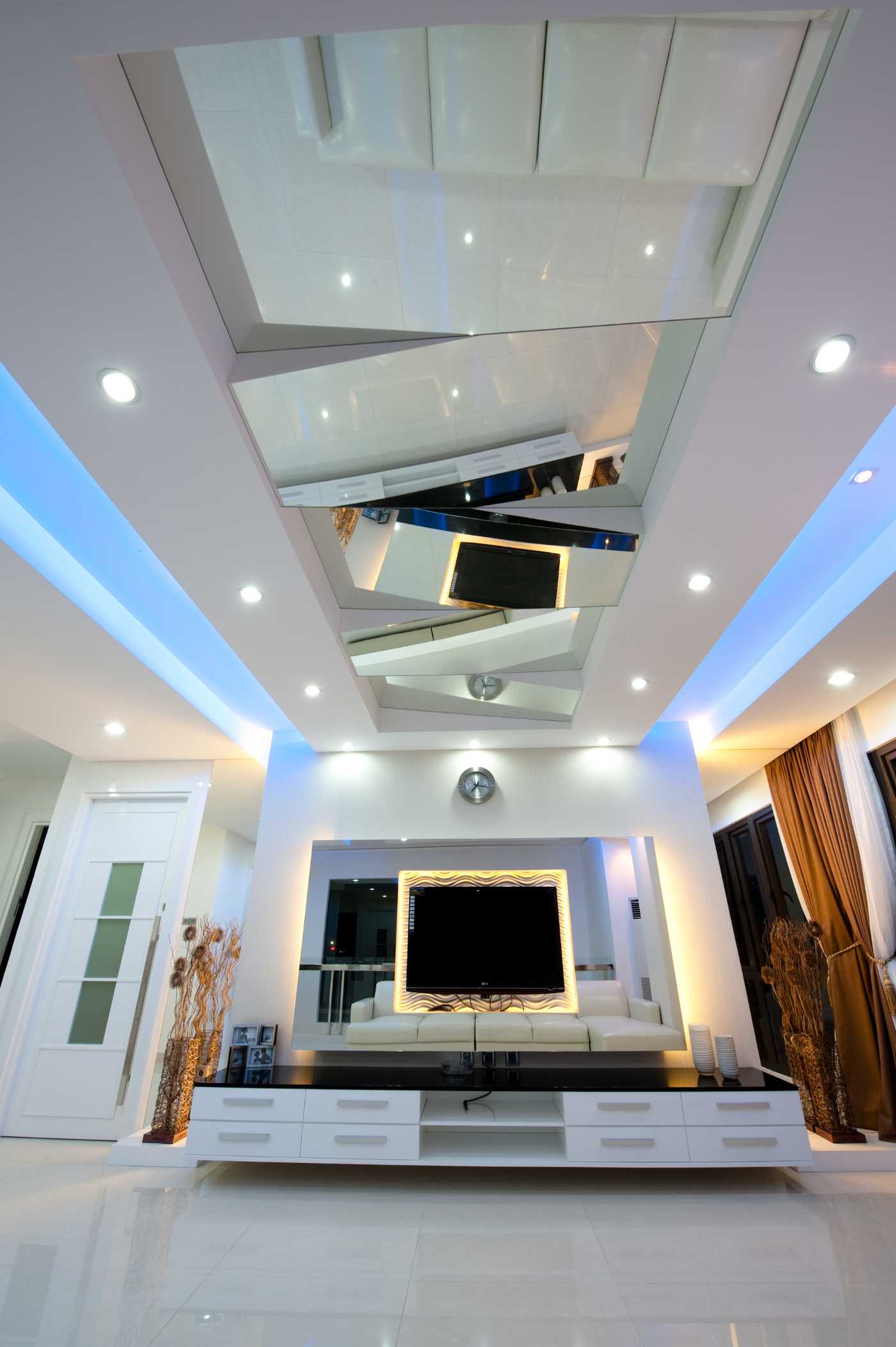 Rumah 8